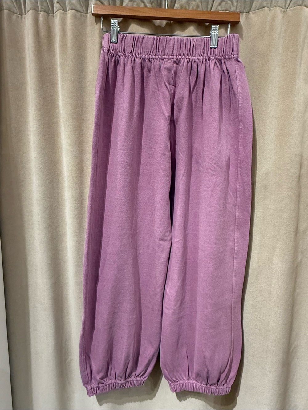 Le Bon Shoppe Balloon Pants in Dusty Lilac - Picture 6 of 9